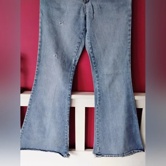 VINTAGE 'Liquid Jeans' SIZE 3 Flared Leg Blue Denim Jeans From The 1990's MINT - Picture 3 of 10